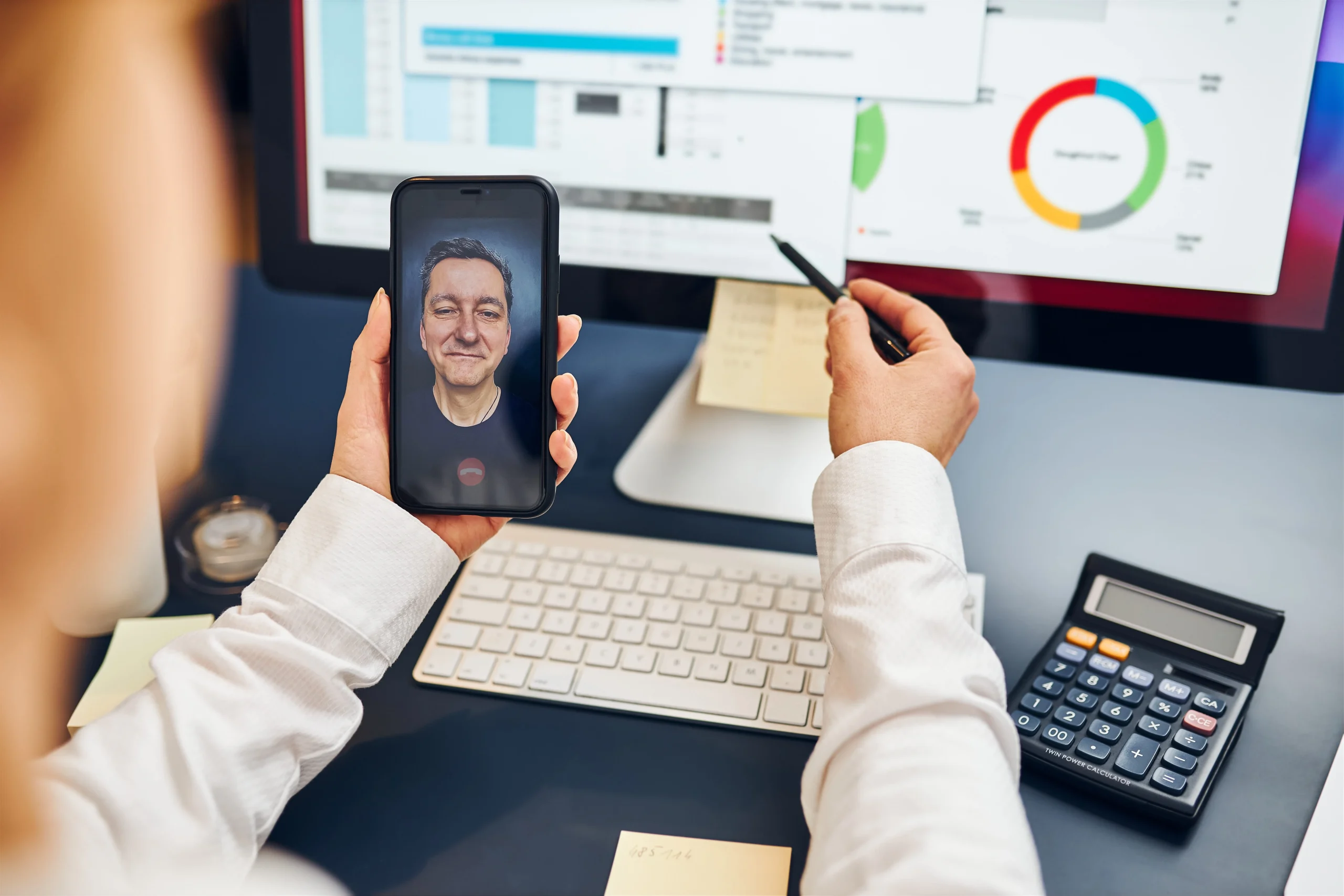 Virtual finance department providing outsourced bookkeeping, payroll, management accounts and fractional CFO services